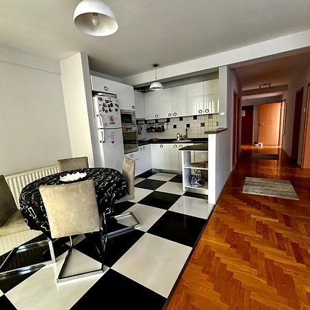 Cozy City Center Apartment Prizren Exterior foto